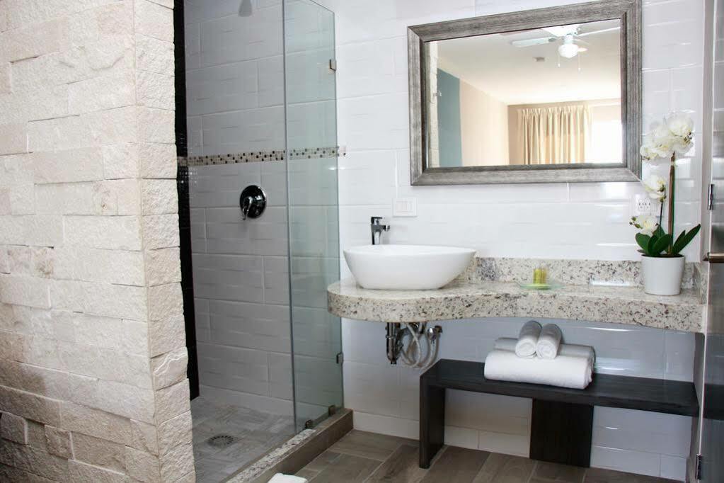 Bfh Attraction Deluxe Hotel Playa del Carmen Zewnętrze zdjęcie