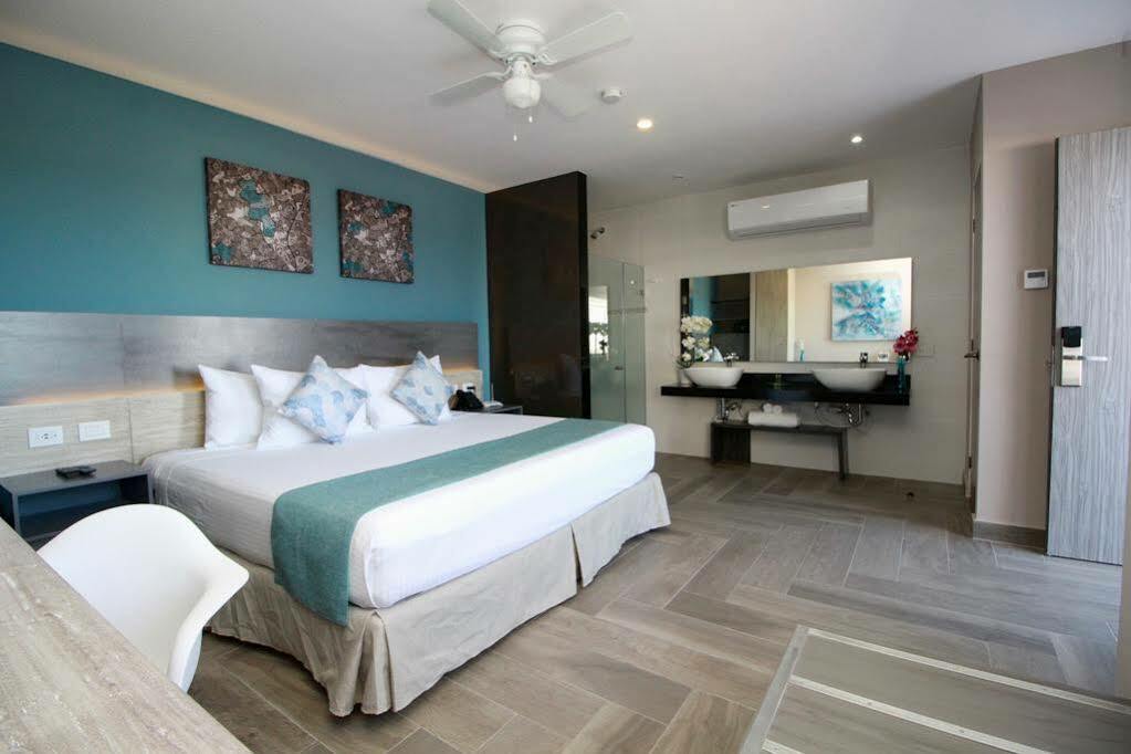 Bfh Attraction Deluxe Hotel Playa del Carmen Zewnętrze zdjęcie
