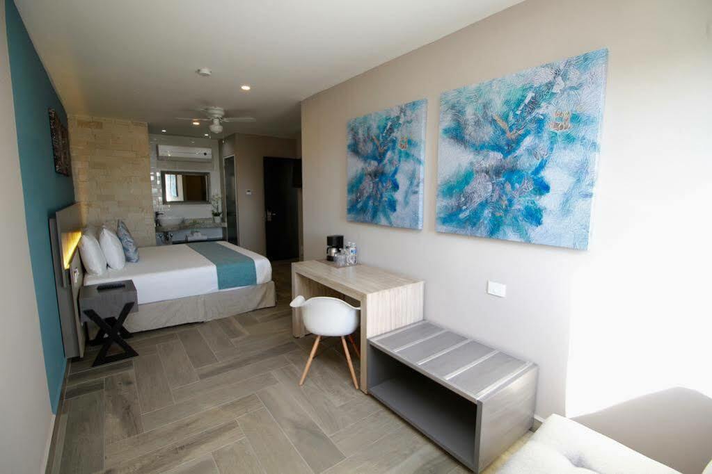 Bfh Attraction Deluxe Hotel Playa del Carmen Zewnętrze zdjęcie